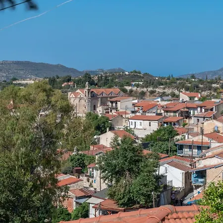 Traditional Stone House In Vouni, Quiet With Courtyard & Bbq