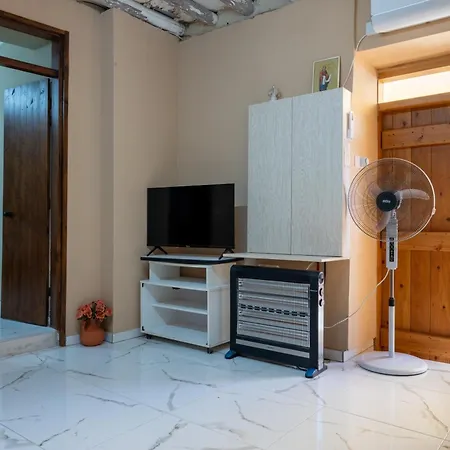 Traditional Stone House In Vouni, Quiet With Courtyard & Bbq *