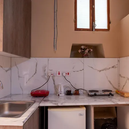 Hébergement de vacances Traditional Stone House In Vouni, Quiet With Courtyard & Bbq