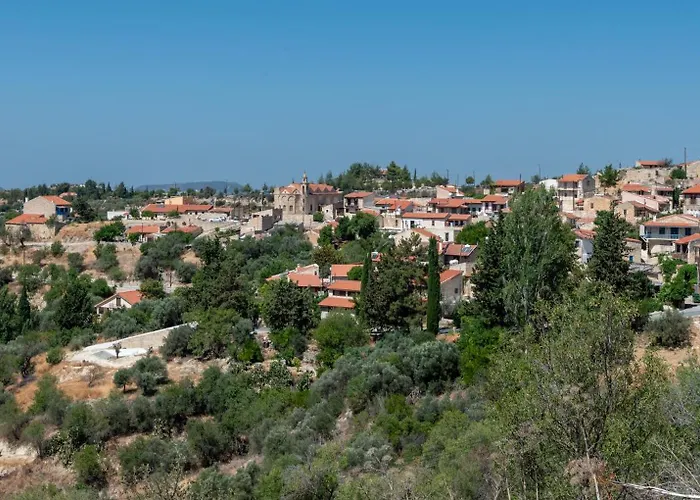Traditional Stone House In Vouni, Quiet With Courtyard & Bbq 別荘