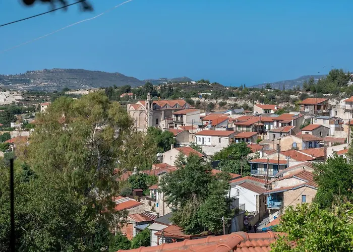 Traditional Stone House In Vouni, Quiet With Courtyard & Bbq